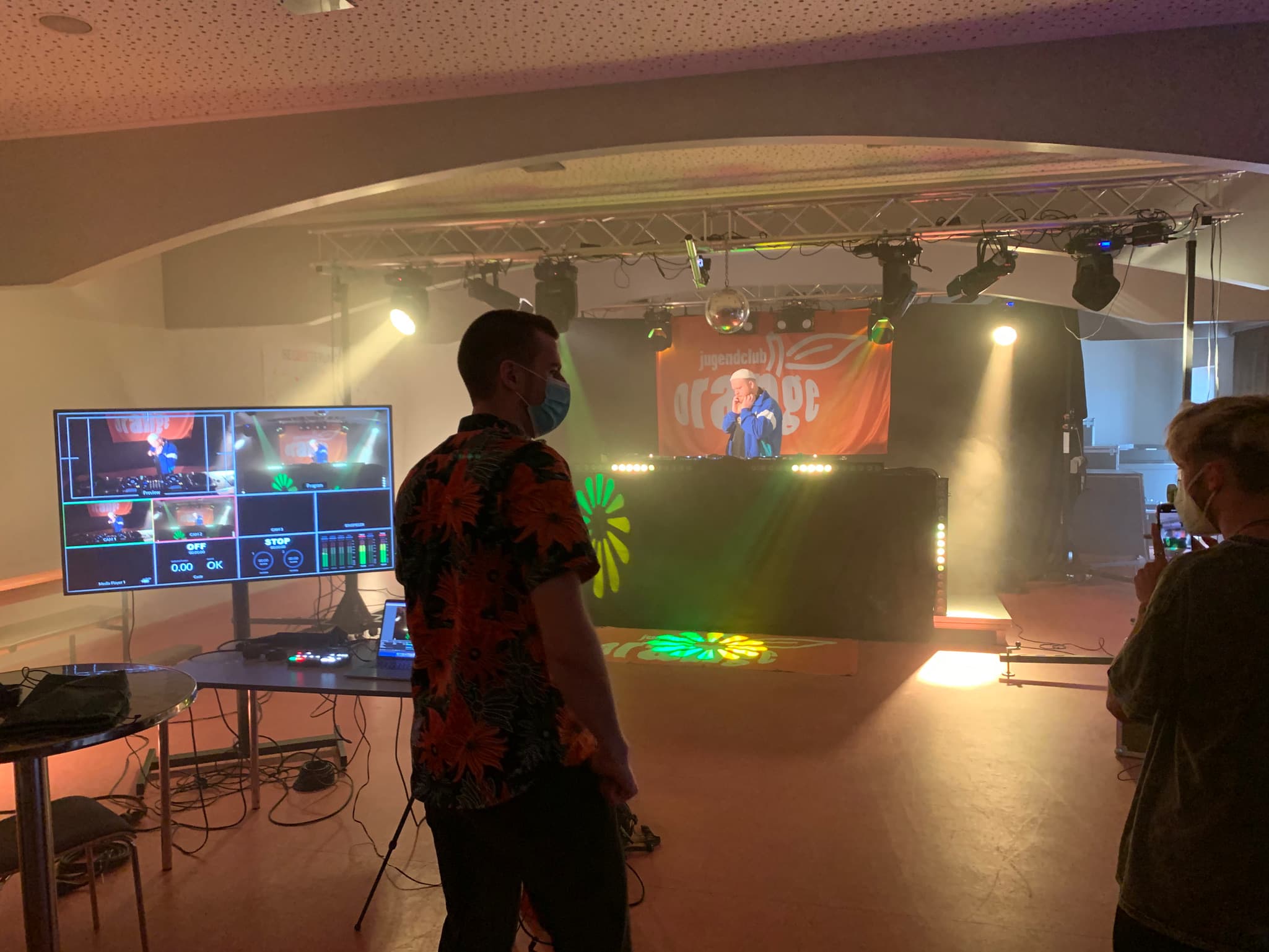 Livestream-orange-2020